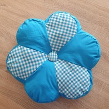 Kissen im Form einer Blume NEU